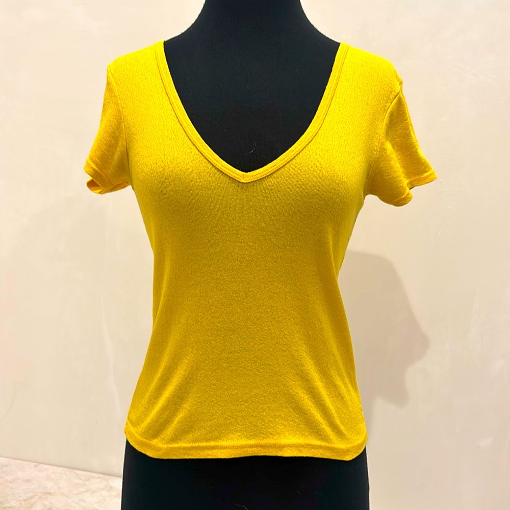 NWOT. Michael Stars, Bright Yellow “Stars” Graphic Tee – One Size, Made in USA